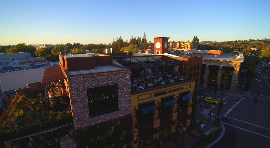 Rooftop Restaurant & Bar 1
