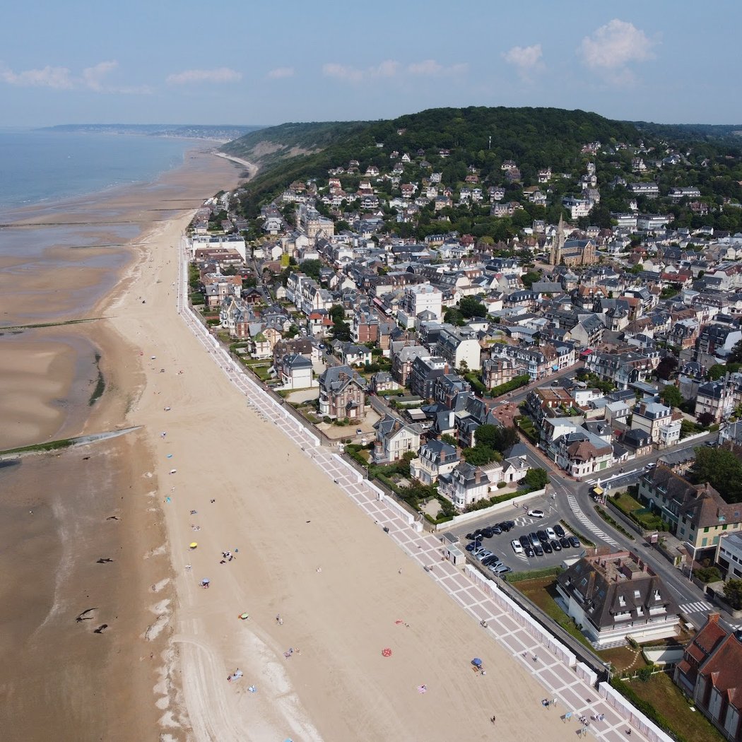 Houlgate beach 2