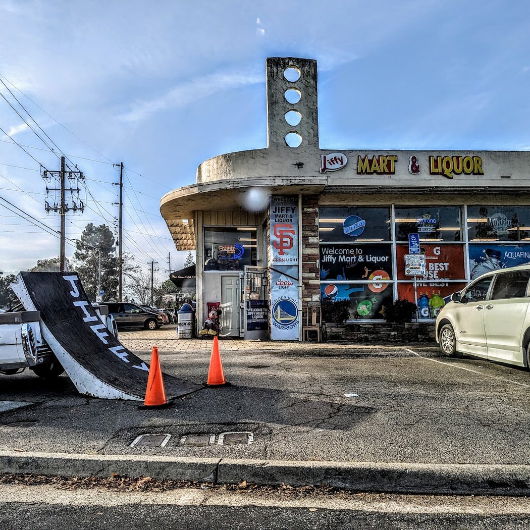 Jiffy Mart and Liquor 2
