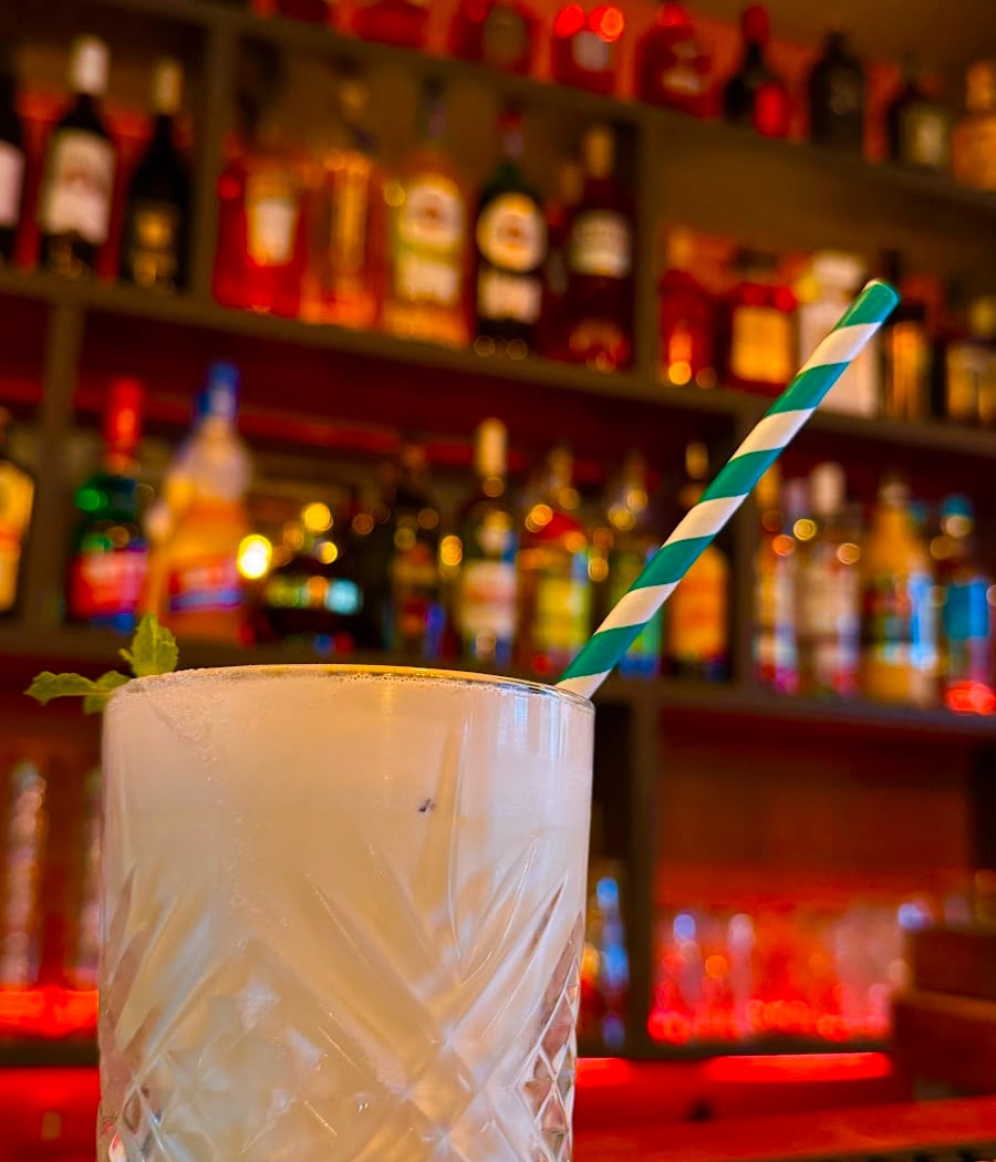 MOJO BAR 1
