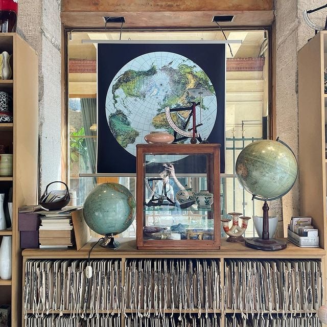 Athanase Vivienne - Gribaudo Vandamme - Galerie de Cartes et de Gravures anciennes, Globes. 1