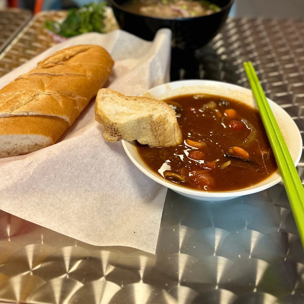 Pho Banh Mi & Juice 3