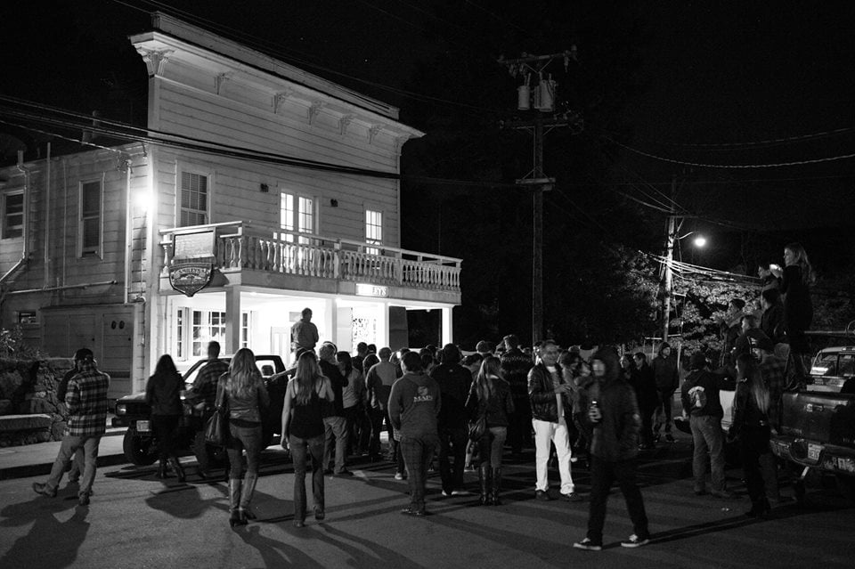 Live shows at Smiley’s Saloon & Hotel 5