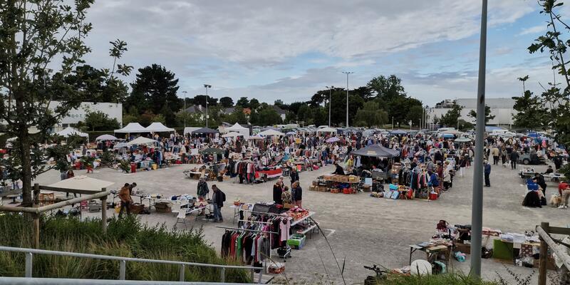 Vide grenier du lions club de la baule côte d'amour 2