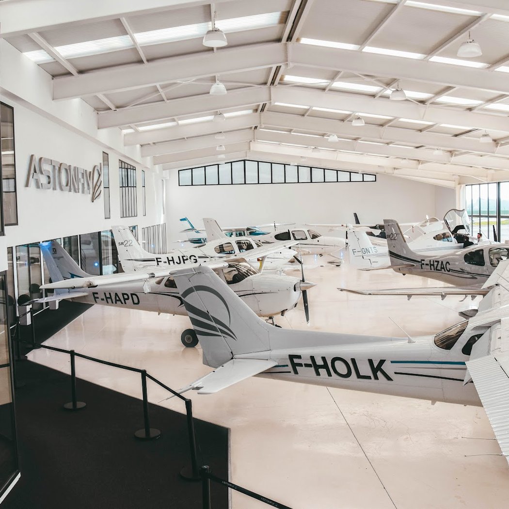 Astonfly - Flight school 2