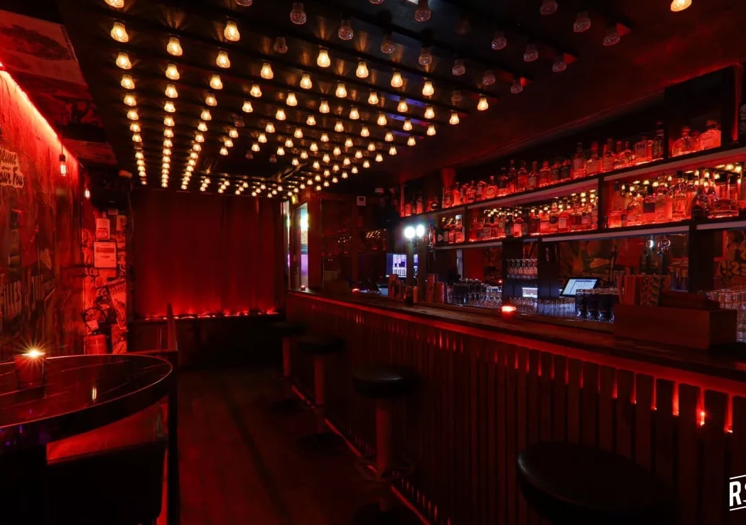 Charlotte Bar/Club Paris 2