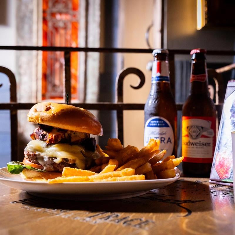 The MUSE Bourbon Bar & Grill 3