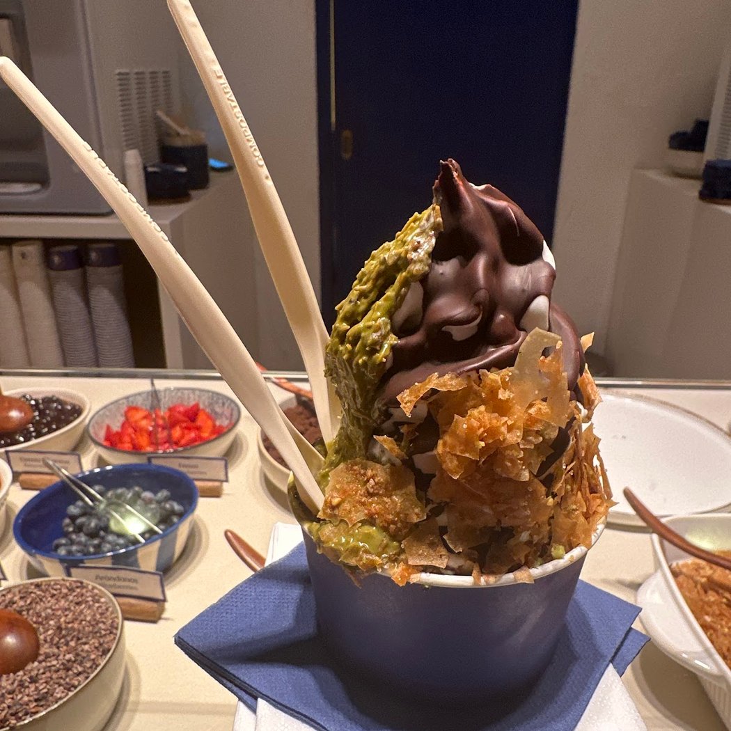 Kala Greek Frozen Yogurt 3