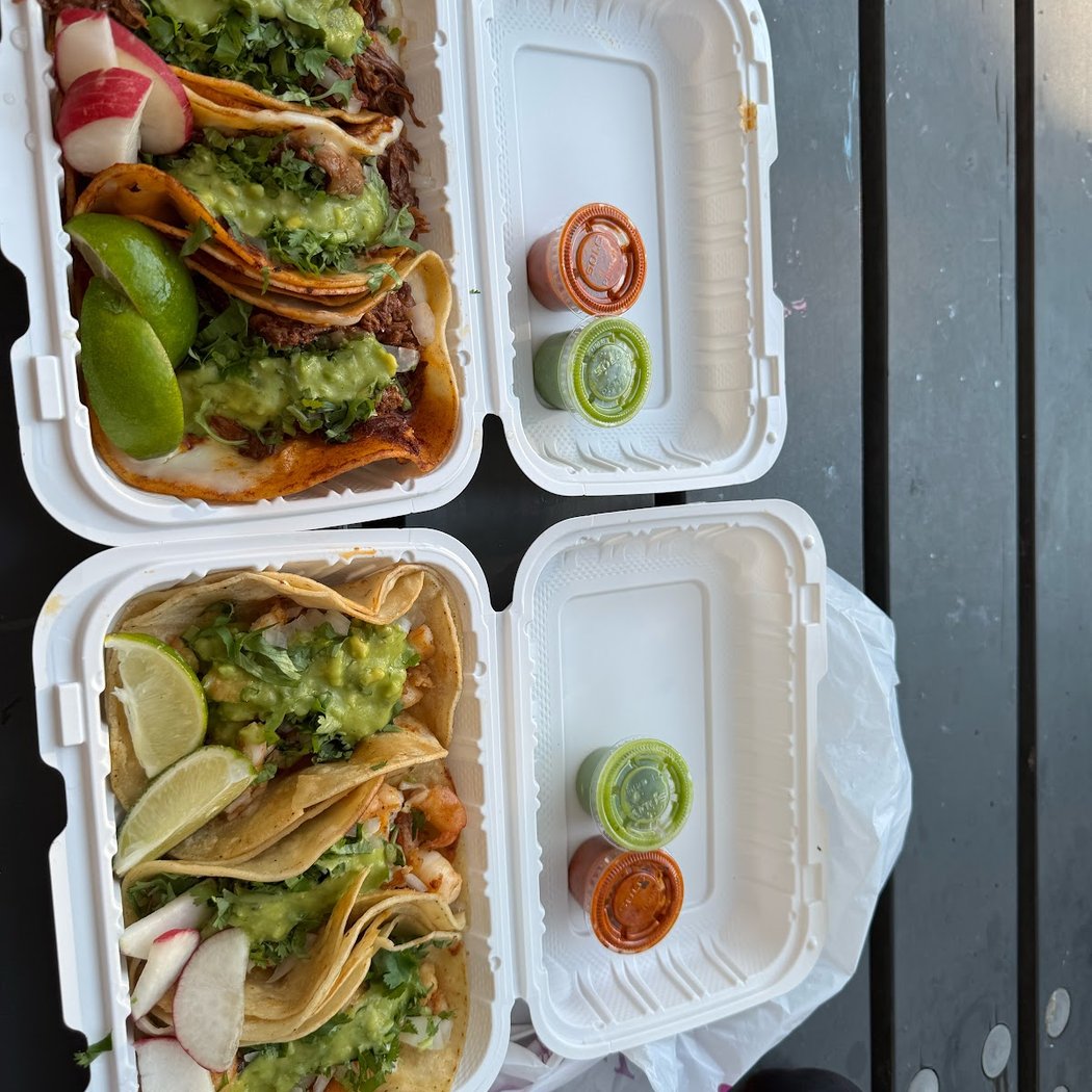Tacos y Quesadillas 2