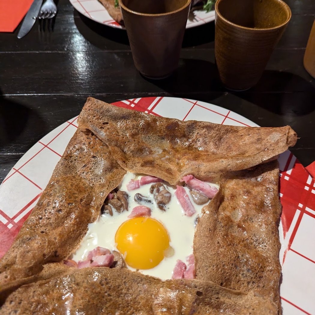 Crêperie fleurie Le Lizen 2