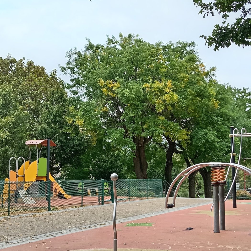 Square Henri-Sellier 2