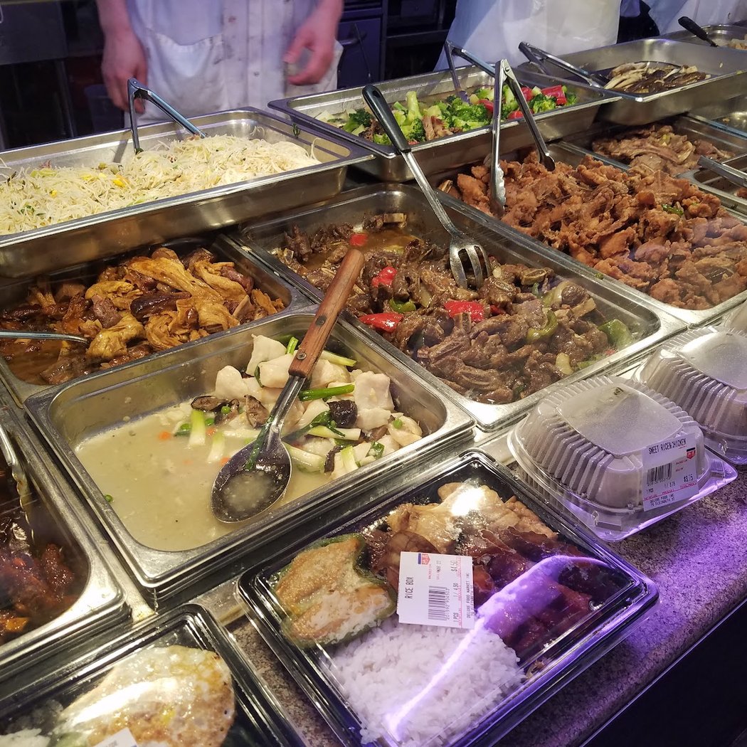 Deluxe Food Market 3
