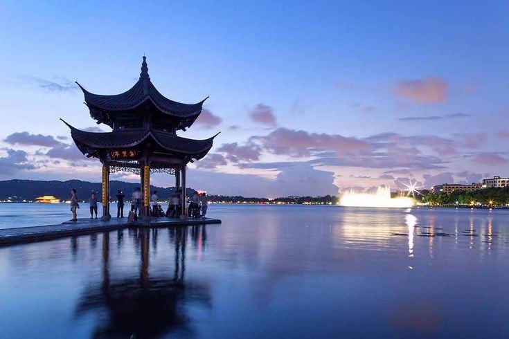 Xi Lake 1