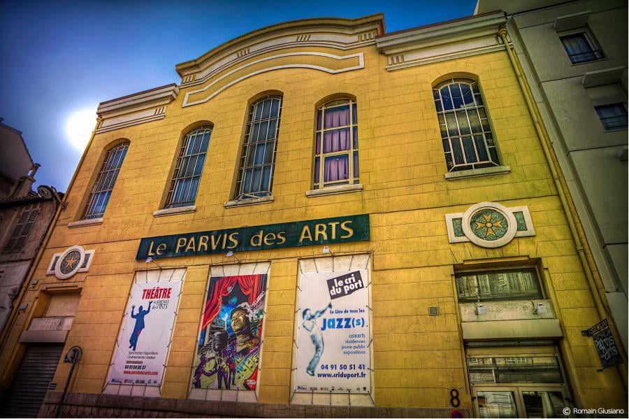 Le Parvis des Arts 1