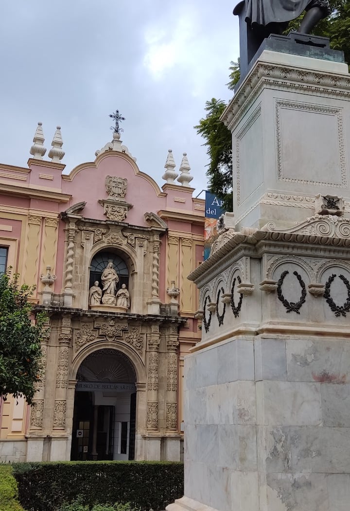Guided tour of the city's most important museum of paintings 3