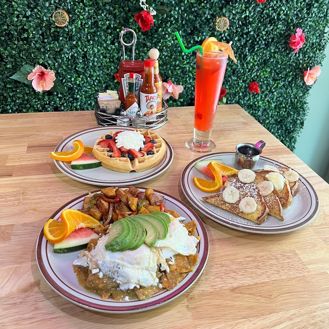 Mimosas Brunch & Bubbles 1