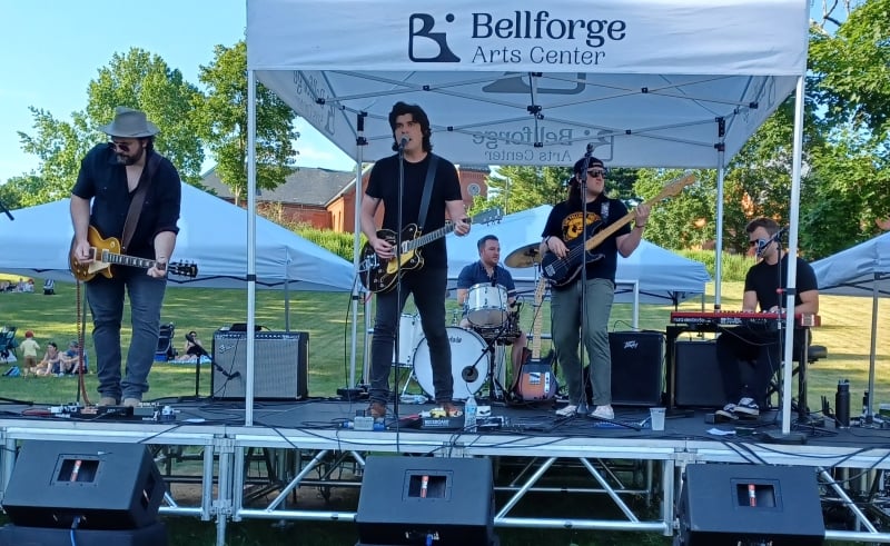 Thursday Nights Live: The Doug Mitchell Band & Frontwoods 1