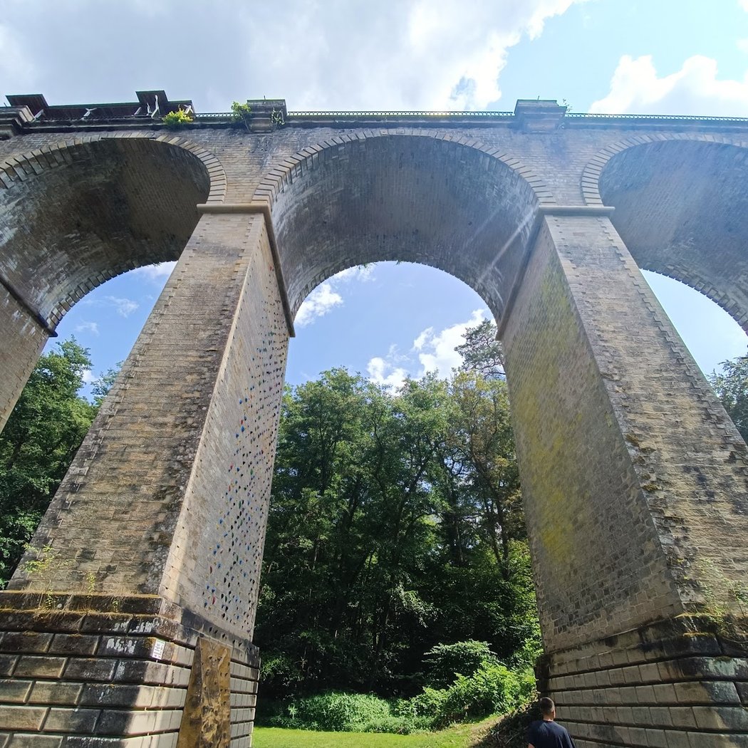 Pont Tatal (saut à l'élastique) 2