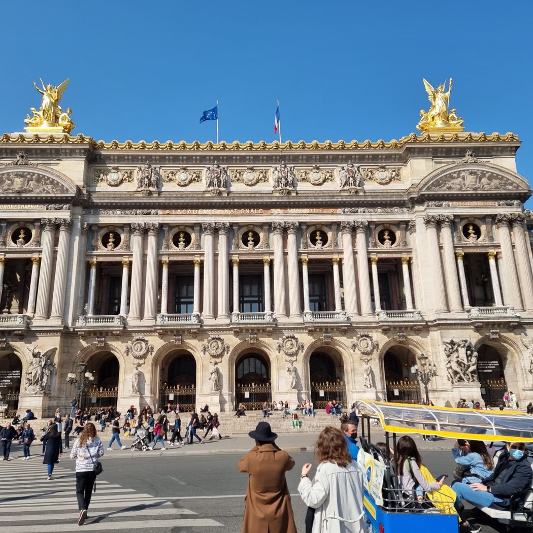 Indulge in Luxury at Rue de la Paix 2