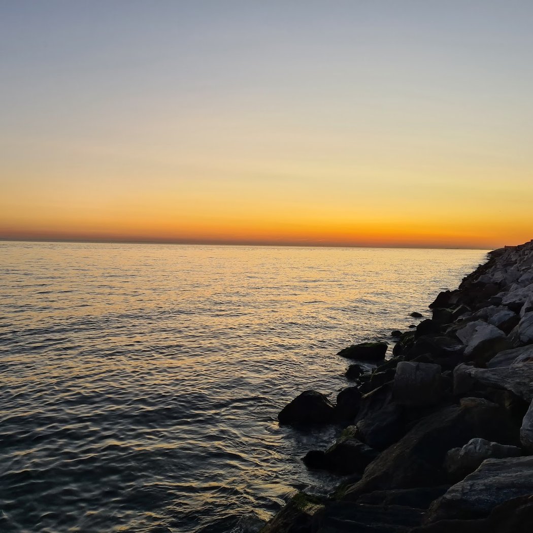 Manhattan Beach 1