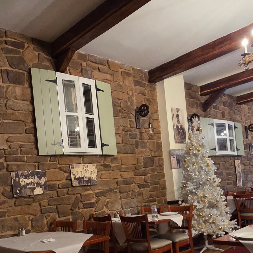 Loukoumi Taverna 4