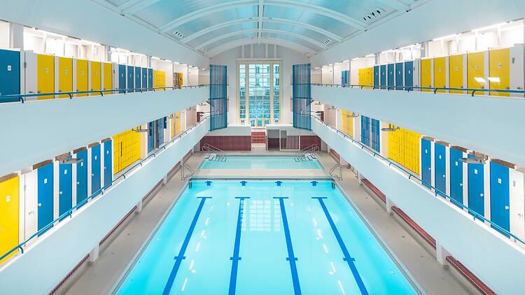 Piscine Château Landon 2