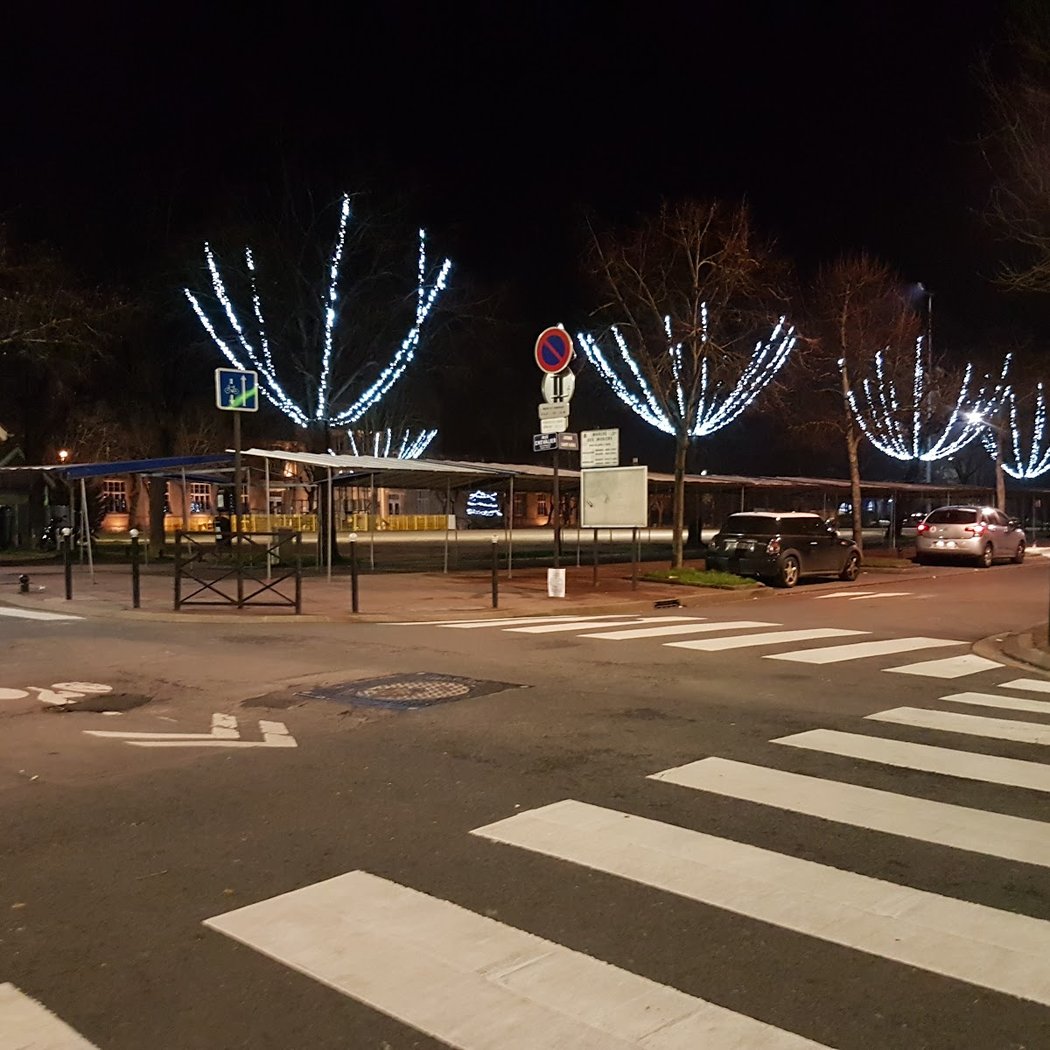 Place de Molènes 1