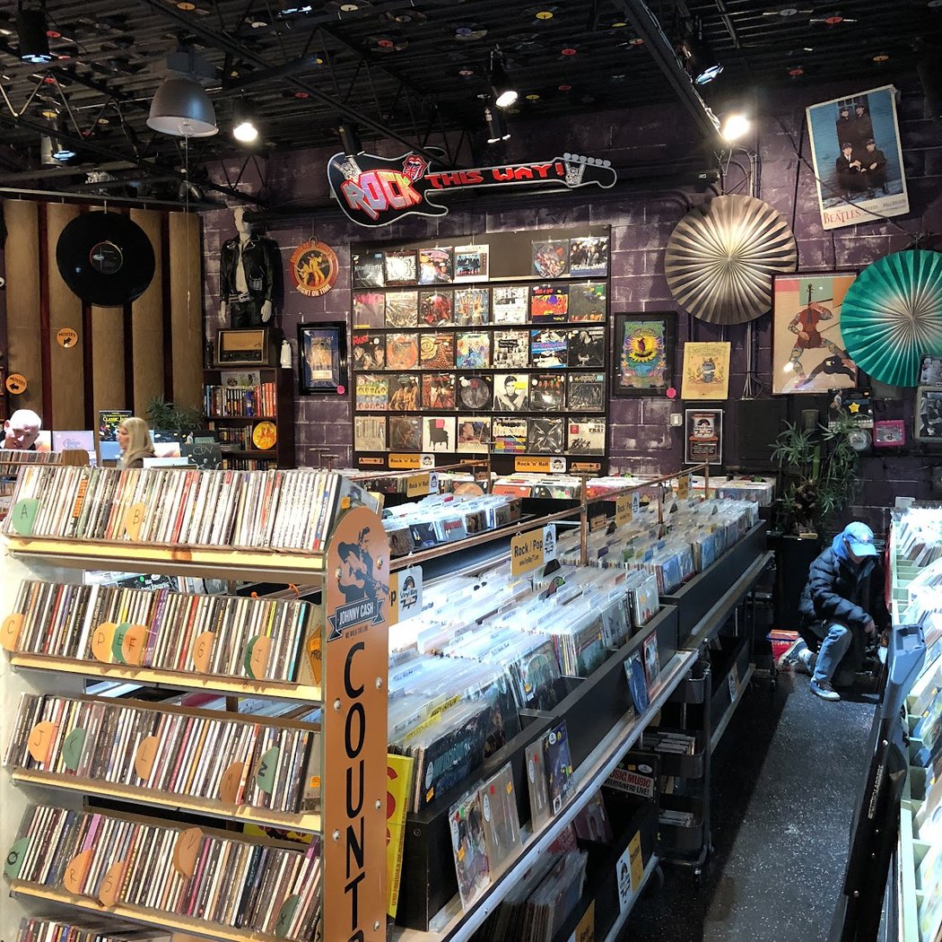 Vinyl Bay 777 2