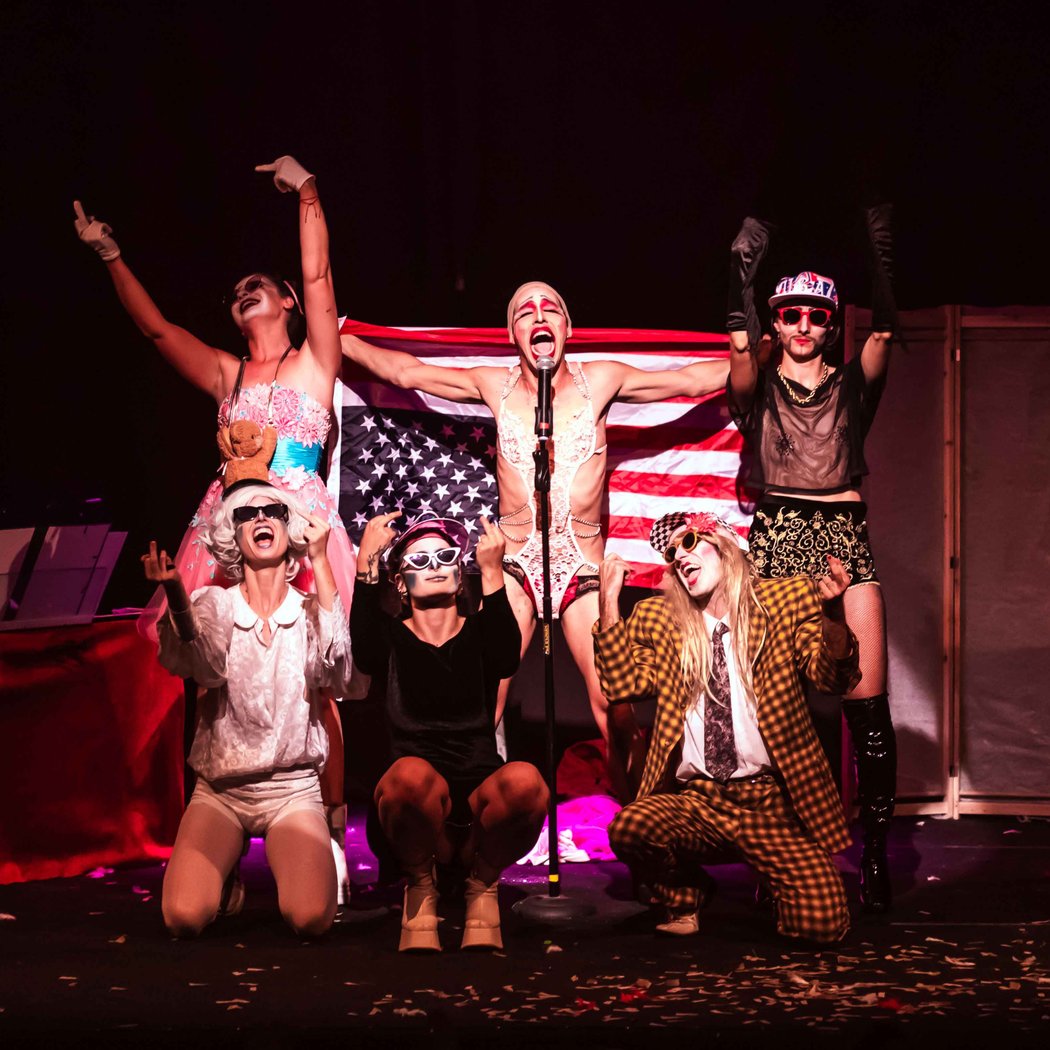 Cabaret Jean Moulin Rouge 1