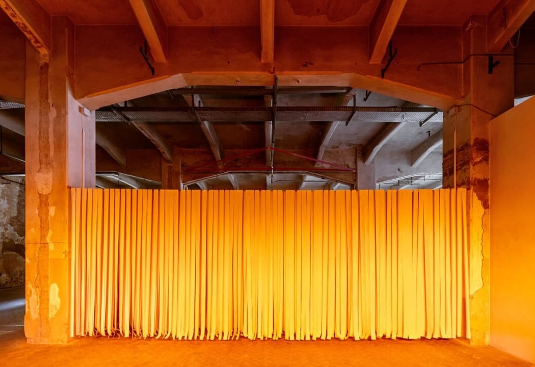 Paper/Cosmic Breeze di Gianni Pettena 1