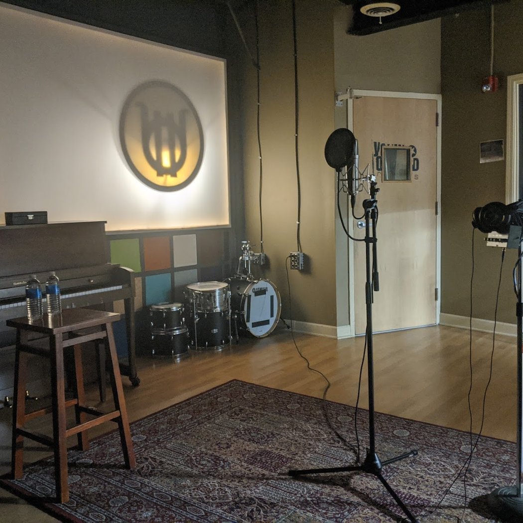 DJ Ell LLC Mixing and Mastering Studios 2