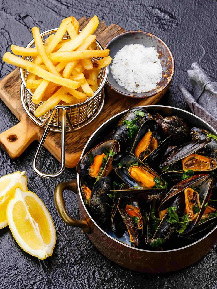 Grande soirée moules-frites à volonté + 1 dessert 1