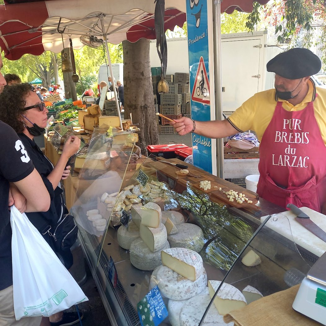 Arles Market 3