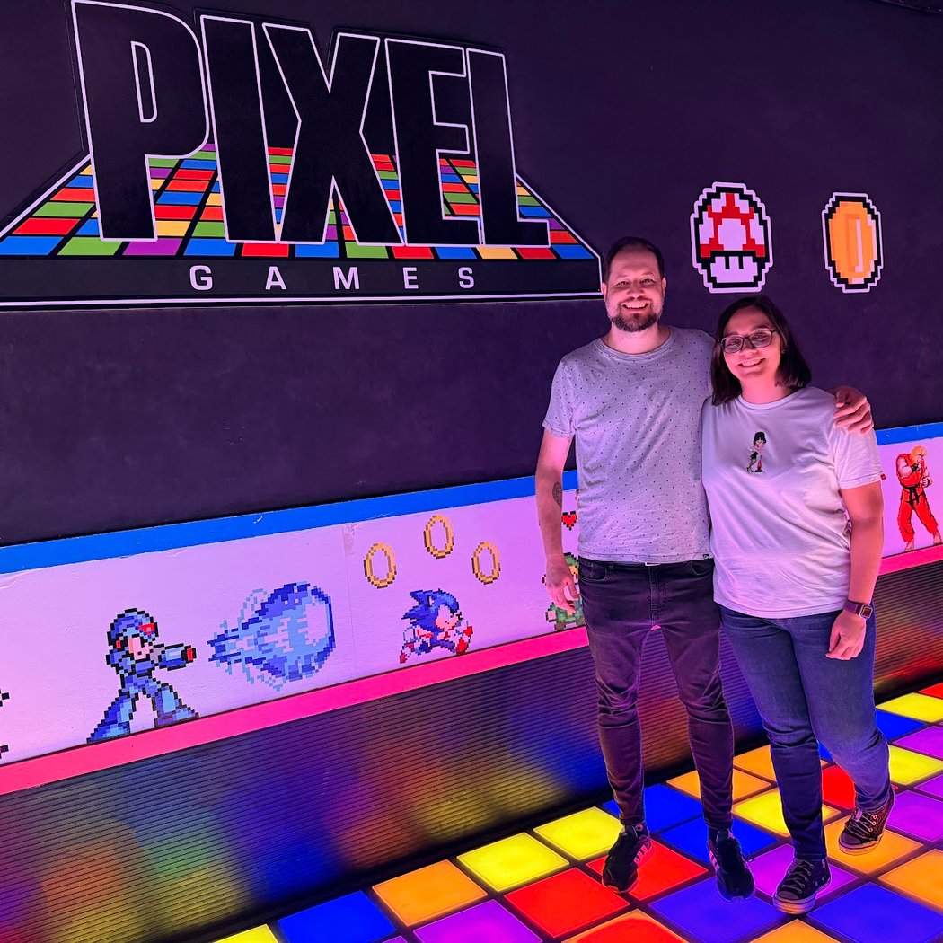 Pixel Games: El Suelo es Lava. Arcade XP by Experiencity 2