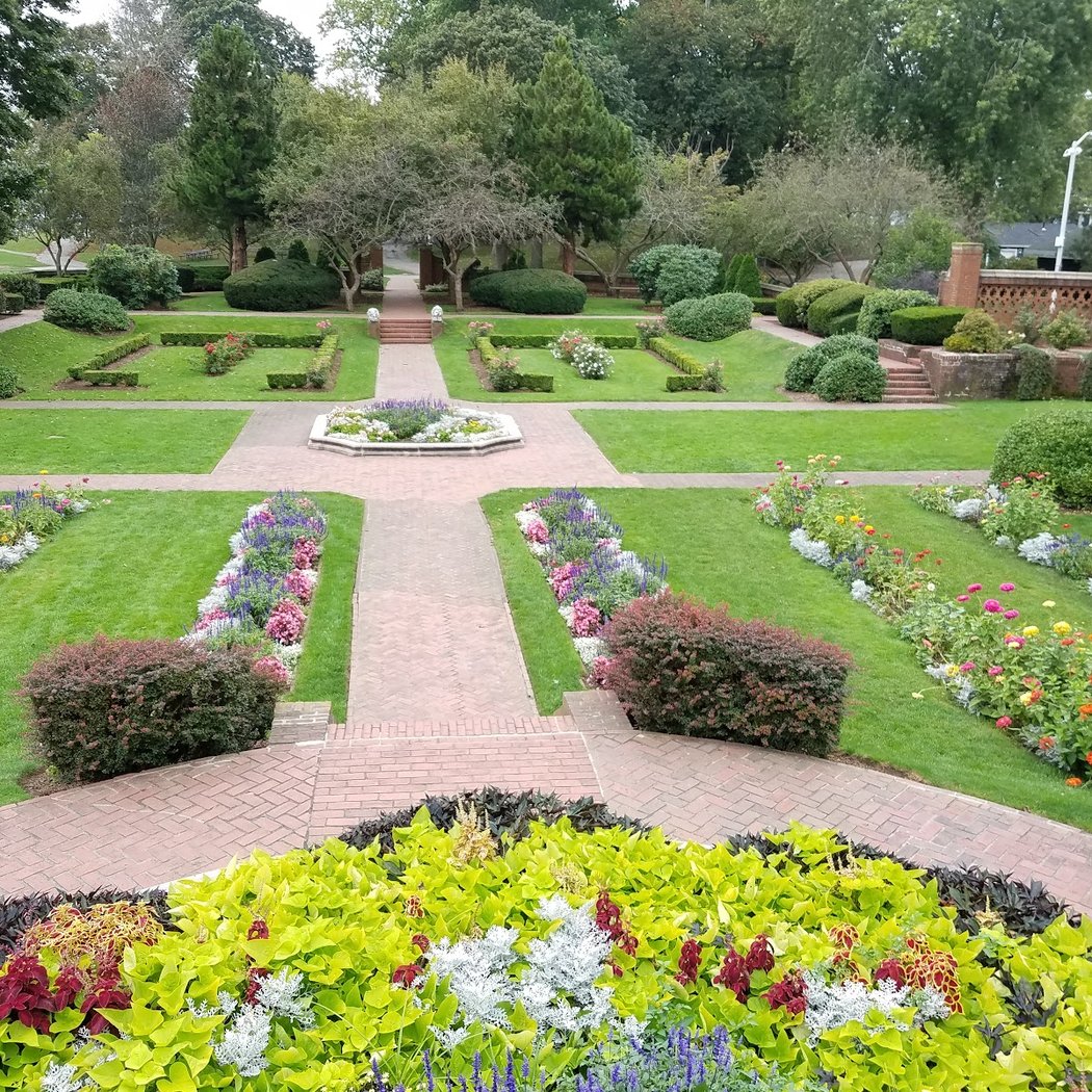 Lynch Park Rose Garden 2