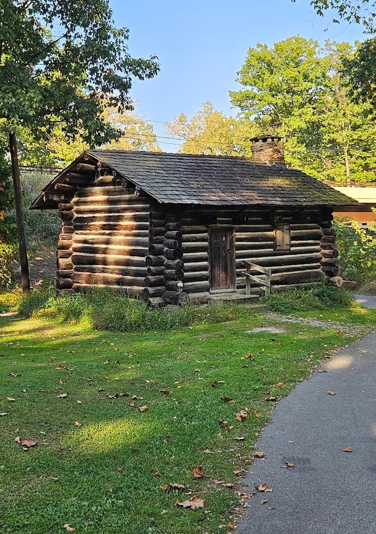 Cahoon Memorial Park West 3