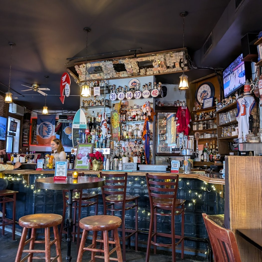 Lion's Head Tavern 1