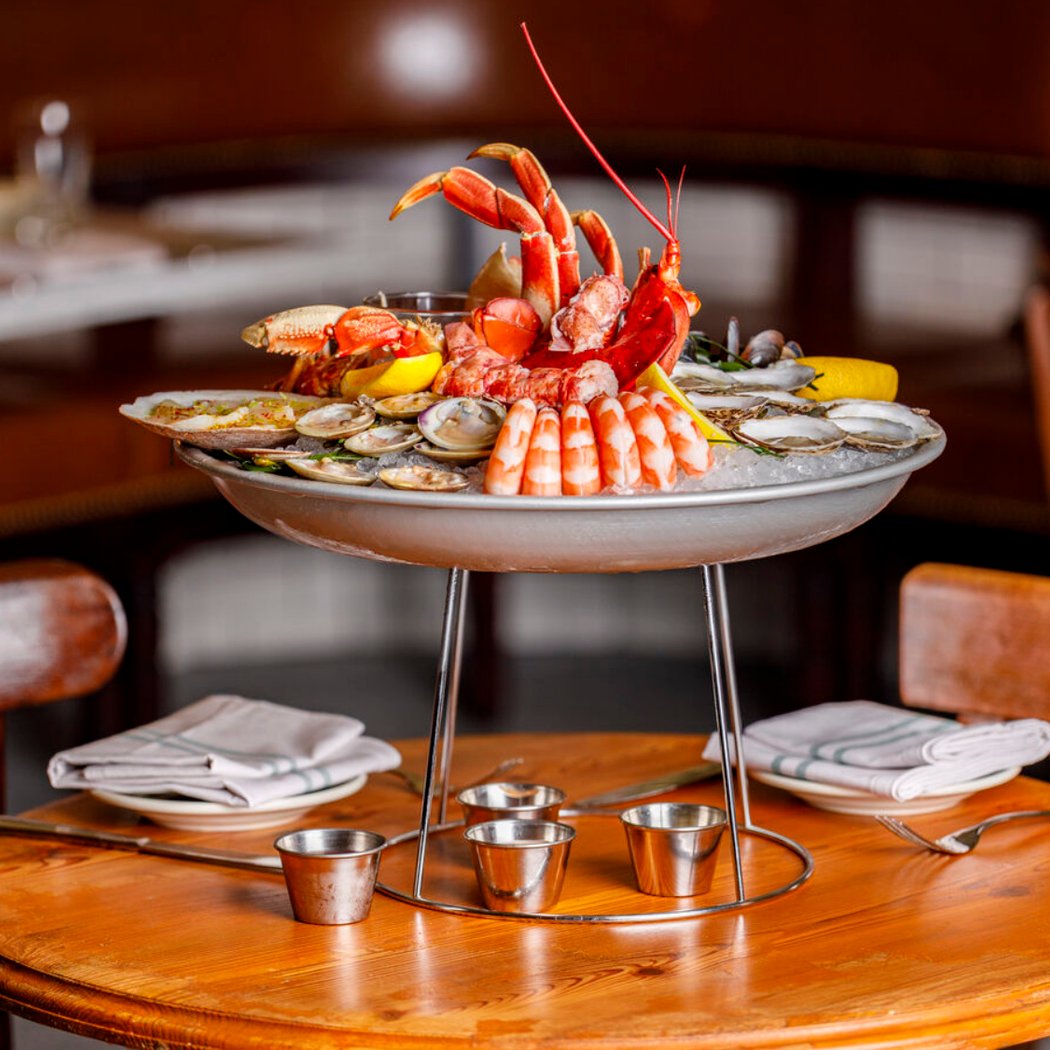 Maxine's Bistro and Bar - American Restaurant in Miami Beach 1