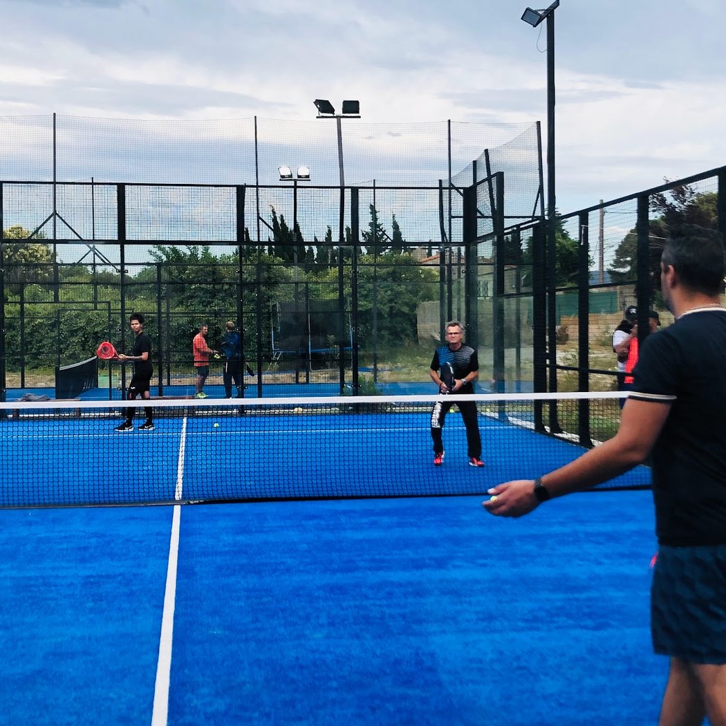 Le Paradis PADEL SQUASH Bar Restaurant Events Location de Salles 3