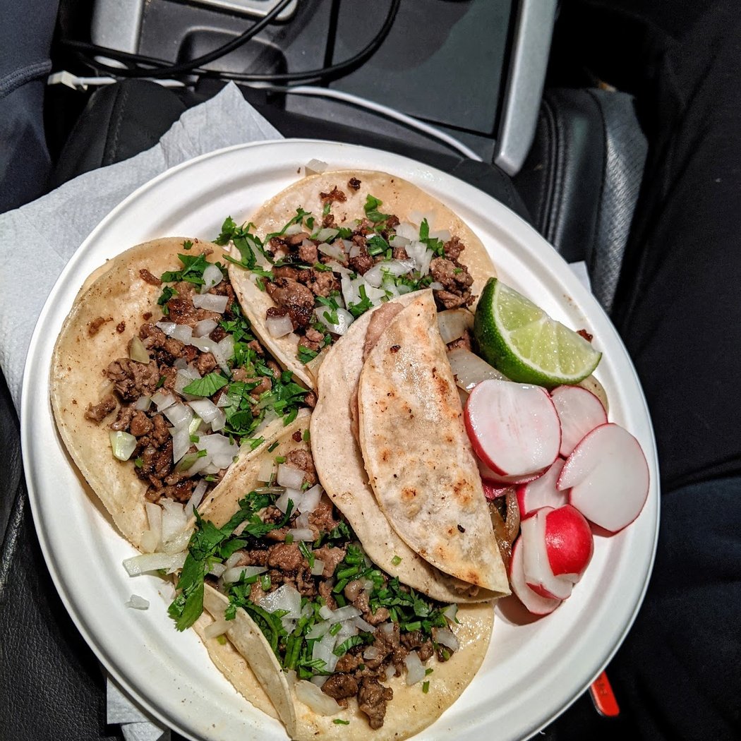 Armando Tacos Food Truck 2