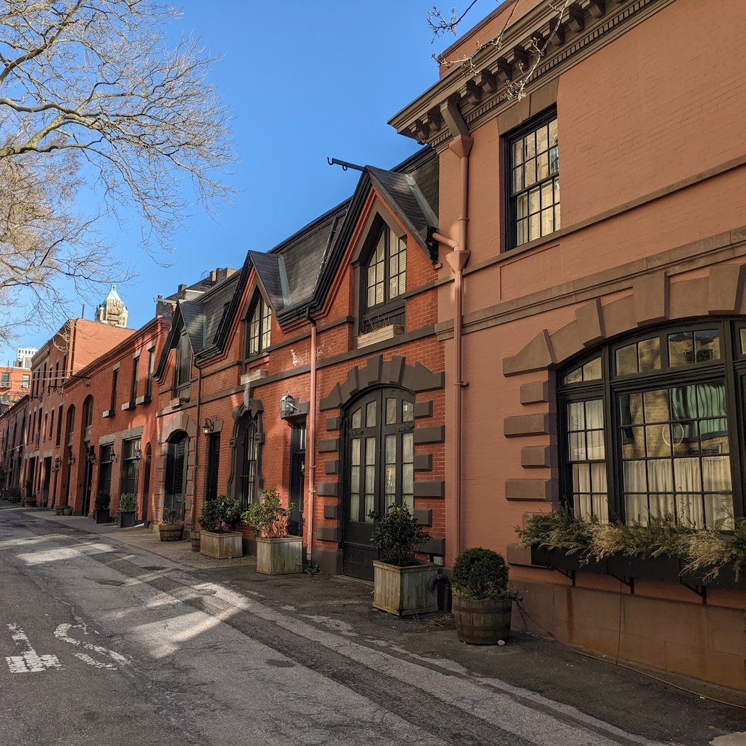 Grace Court Alley 3
