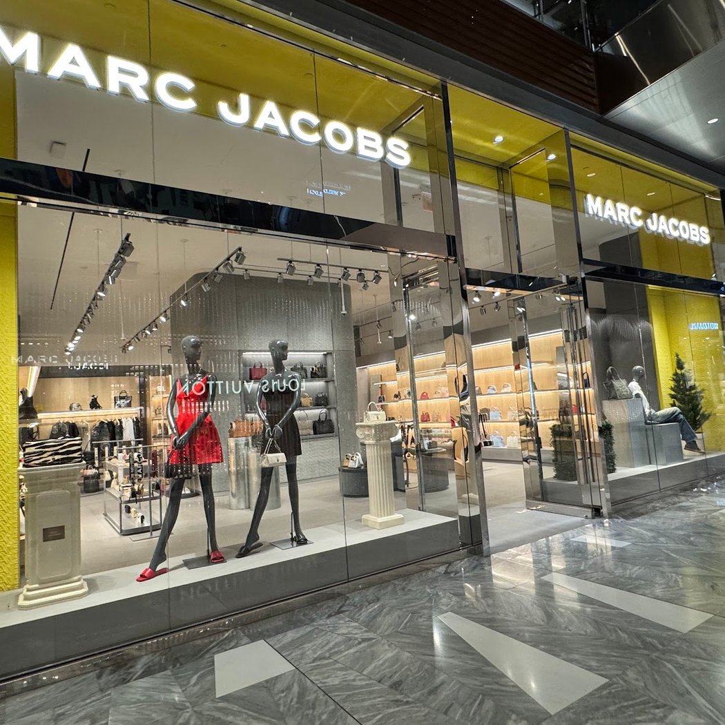 Marc Jacobs - Hudson Yards 2