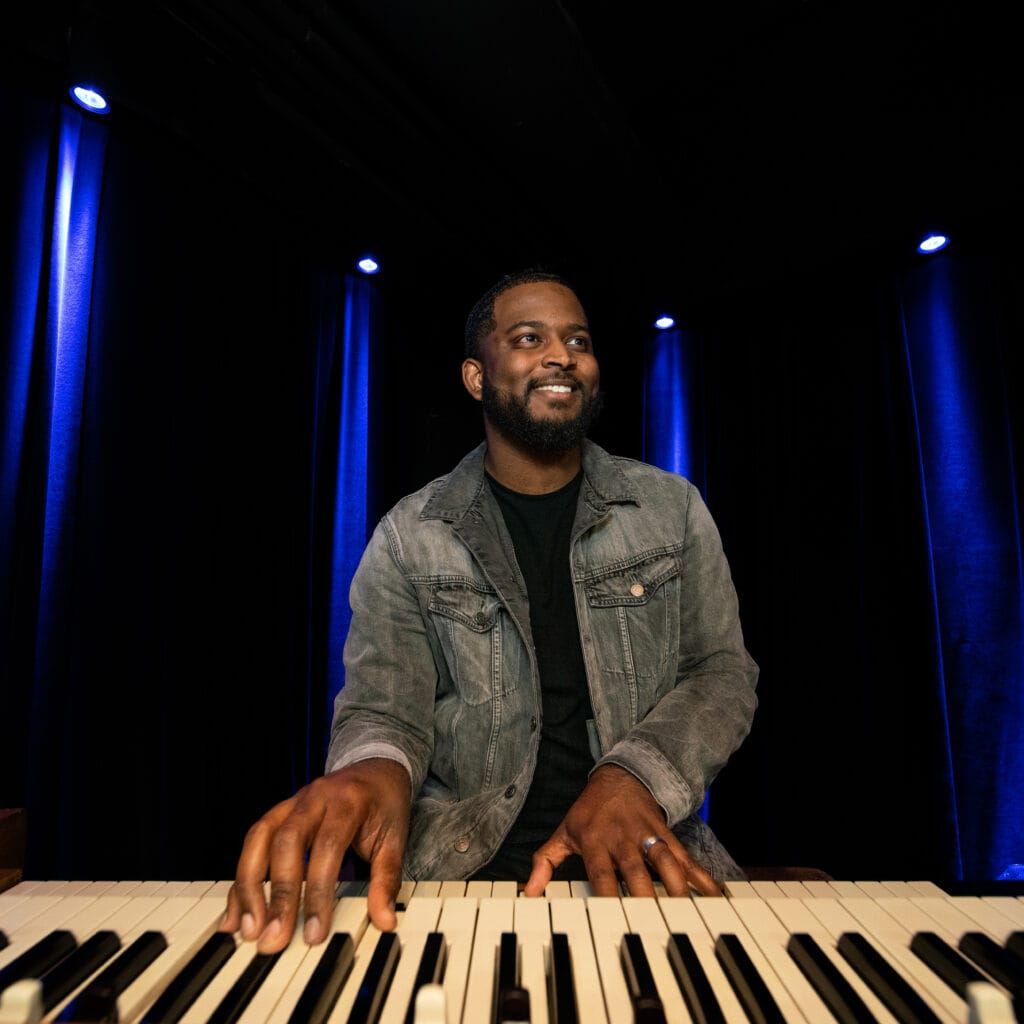 Robert Mason Trio 1