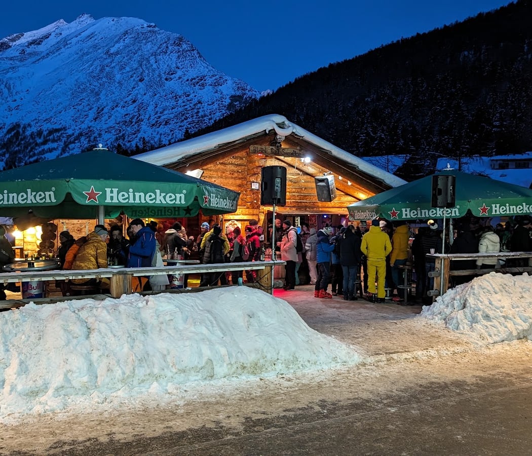 Black Bull Snowbar 1