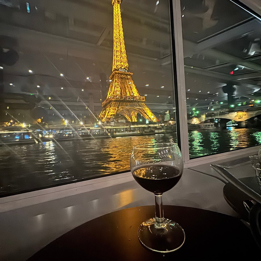 Dîner-Croisière Formule Eau 4