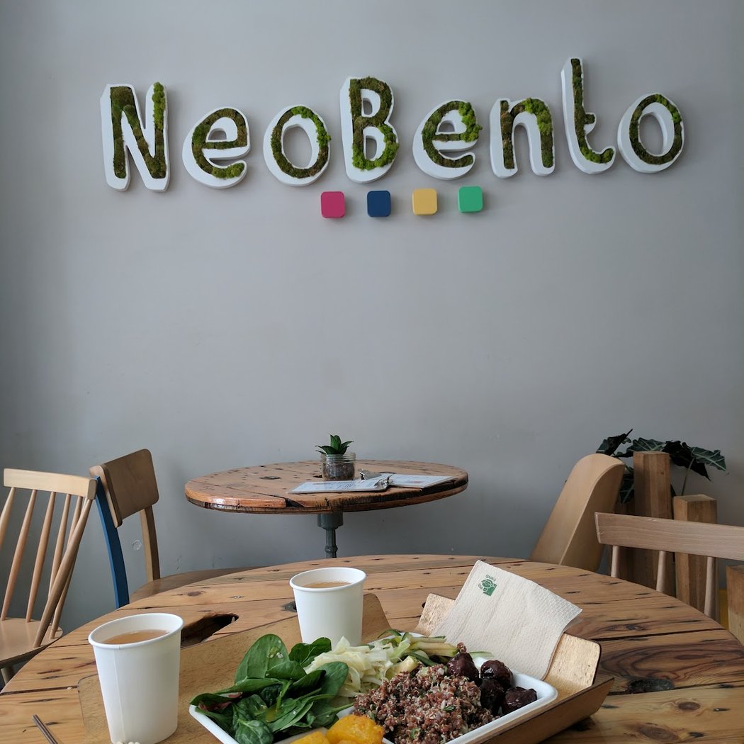 Neobento 4