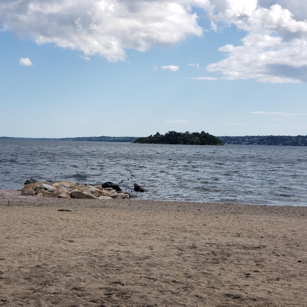 Grinnell's Beach 2