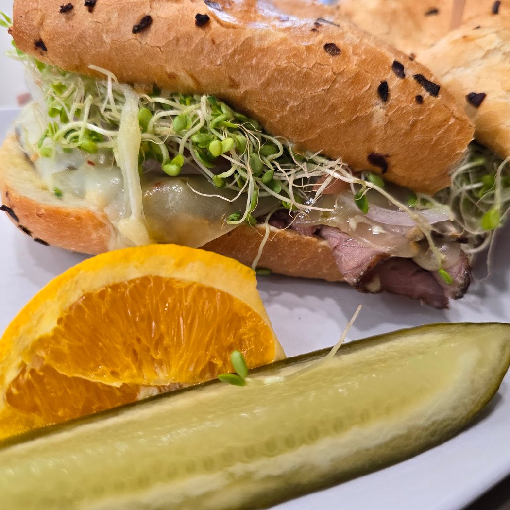 Erik's DeliCafé 3