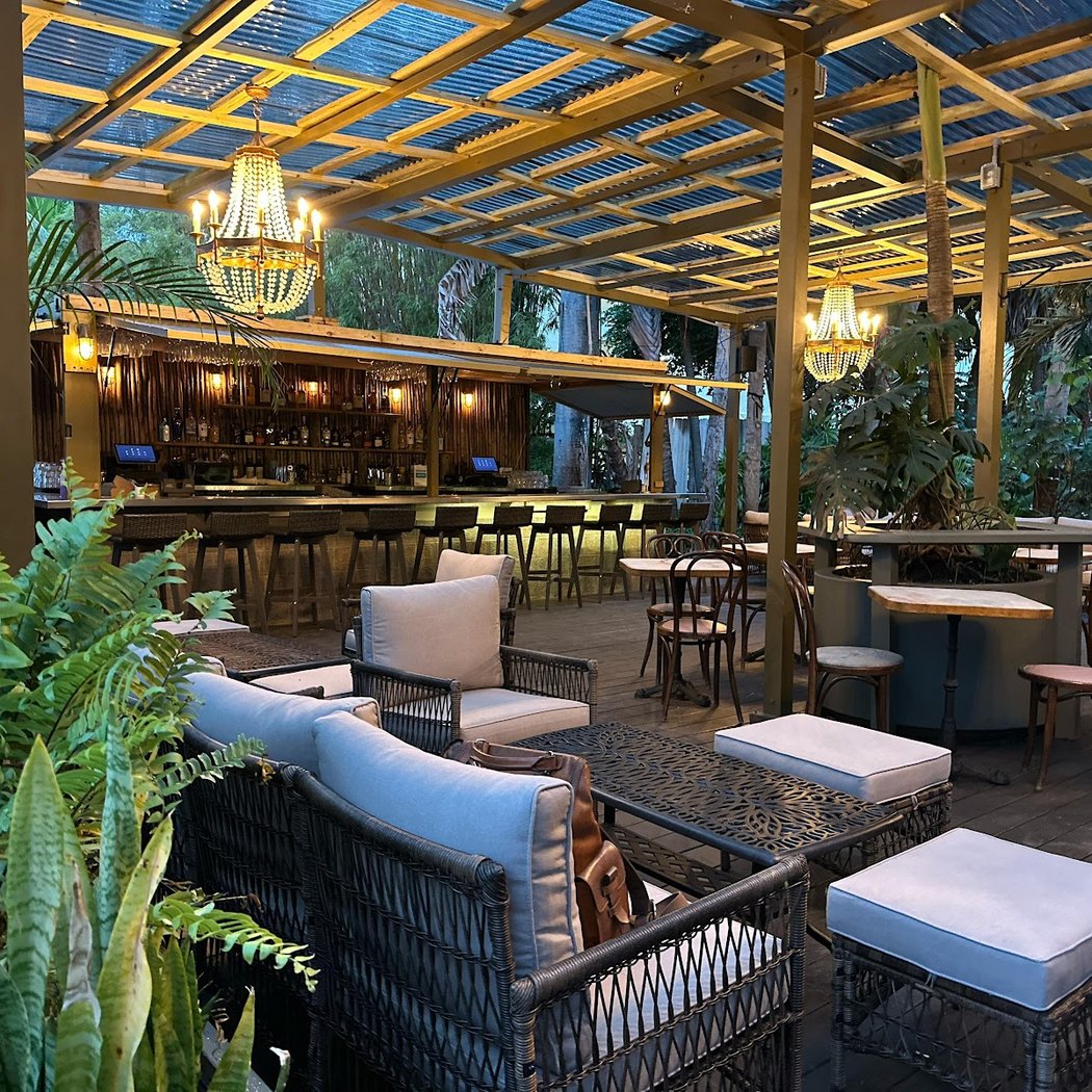 River House Wine & Bar 2
