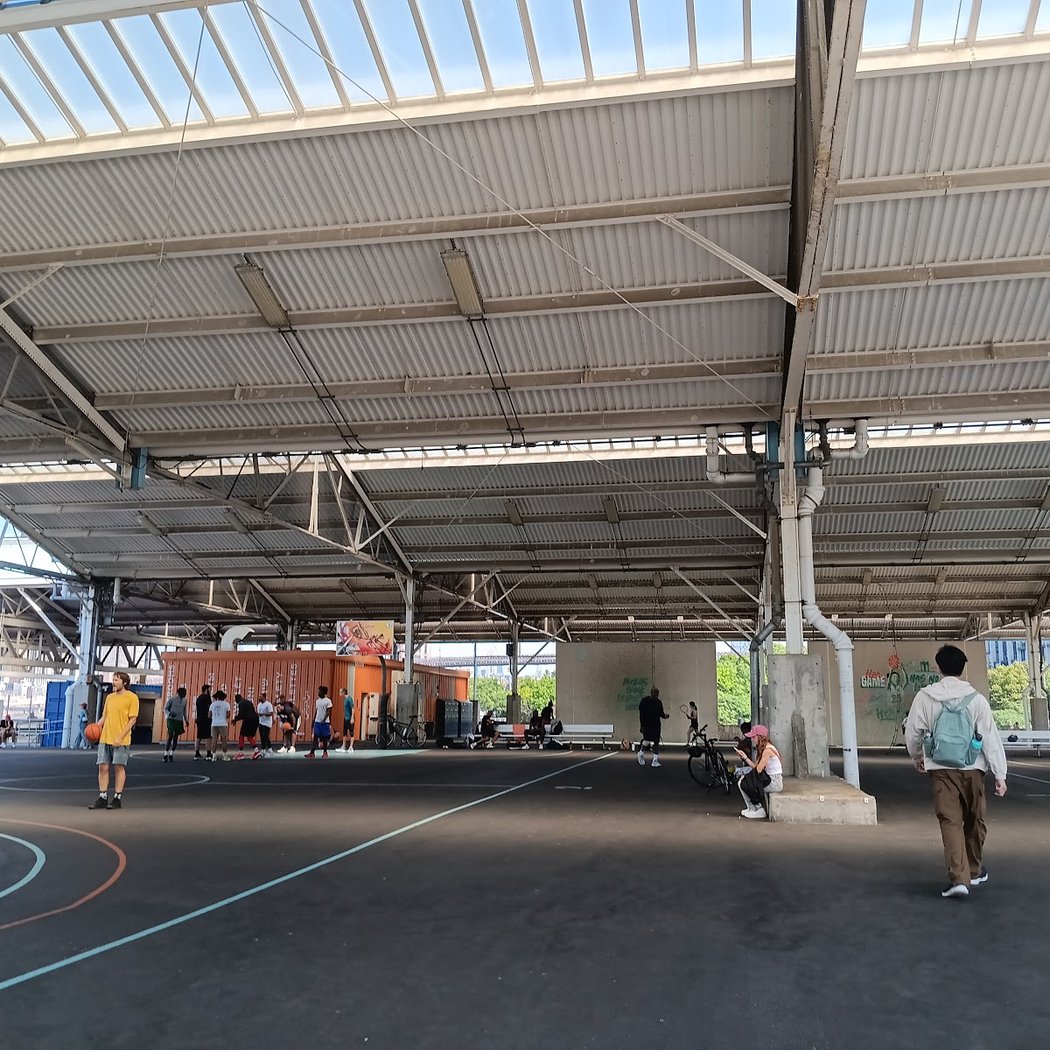 Pier 2 Handball Courts 3